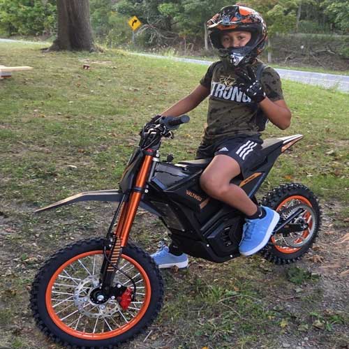 Is-a-3000W-Electric-Bike-Fast